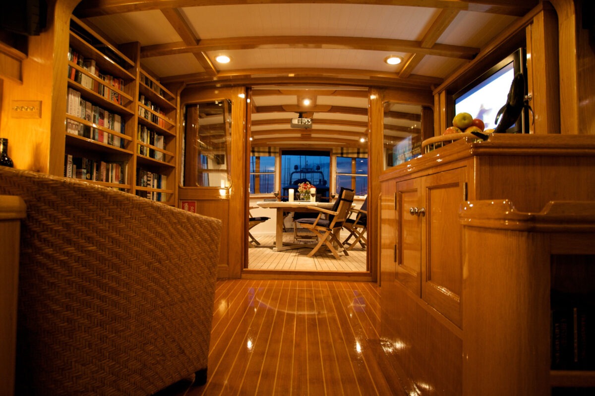Boat image 7