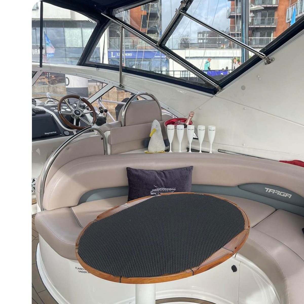 Boat image 3