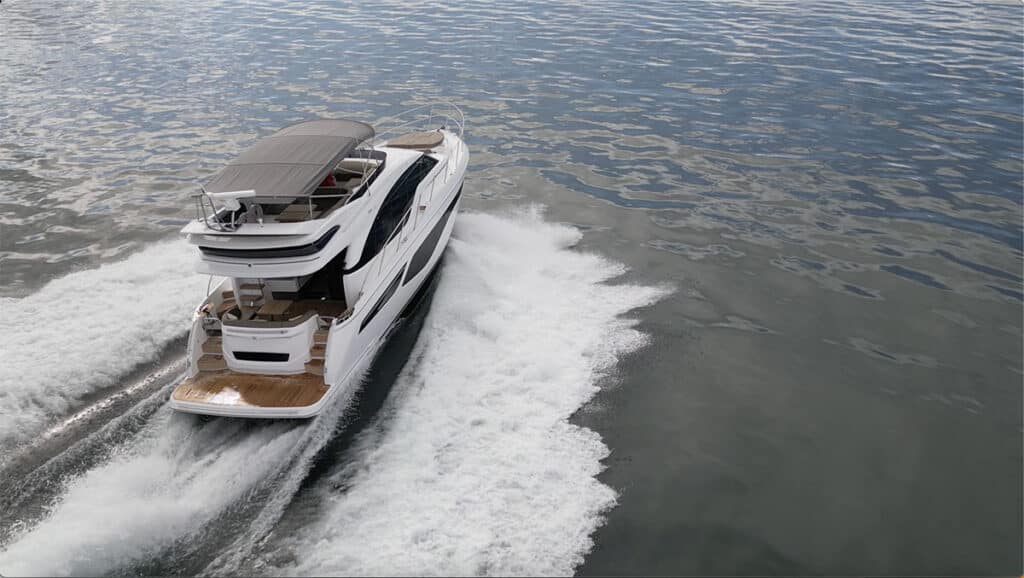 Boat image 5