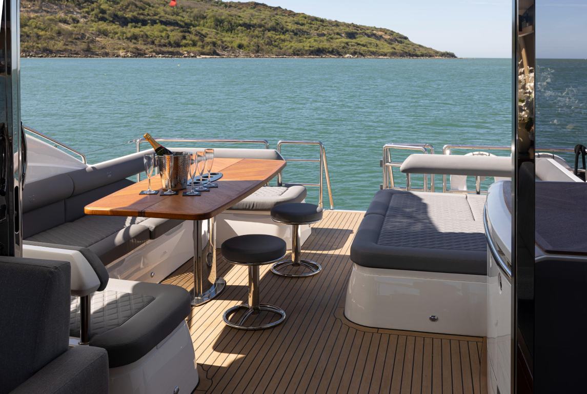 Boat image 12